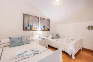 Unique gem penthouse in playa bonita