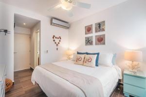 Unique gem penthouse in playa bonita