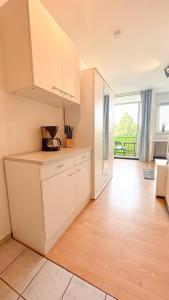 Business Apartment with Balcony