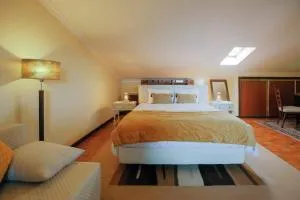 R3 - Travessa da Arieira Suíte 2 - Cabaços