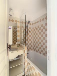 Francia - T2 30m2 - Piscine - Vue mer