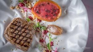 Hotels LOGIS Hotel Restaurant Le Clos Fleuri : photos des chambres
