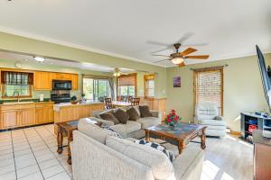 Dog-Friendly Lake George Home 3 Mi to Beach!