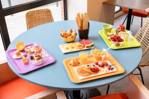 Hotels ibis Styles Perpignan Centre Gare : photos des chambres