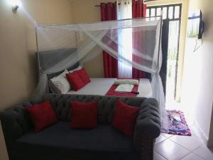 Esther Goodness Studio in Mtwapa