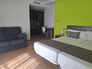 Superior Family Room room in Hotel Roca-Mar