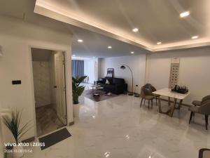 BB Vila, Chokchai village9