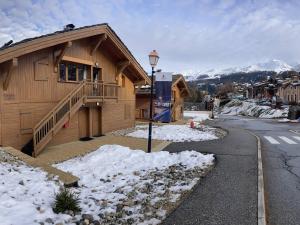 Appartement 3 pièces cosy avec piscine et parking à La Plagne - FR-1-353-123