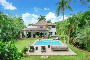 Cozy Private Family Villa at Casa de Campo - Pool, BBQ, Golf Cart - Las Minas