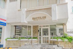 Lujoso apartamento con vista al mar