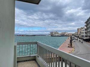 Linas Condo at the Port