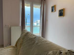 Linas Condo at the Port