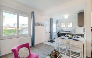 Stunning Home In Royan With Wifi