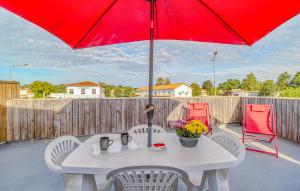 Appartements 1 Bedroom Stunning Apartment In Medis : photos des chambres