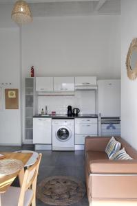 Appartements Gites Jara et Mendia, Maison Eguzki-Lore, Saint-Jean-Pied-de-Port, Pays Basque : photos des chambres