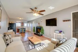 1 Mi to Museum Pet-Friendly Prescott Condo - Walker