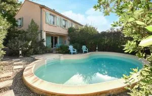 Amazing Home In Mérindol - Lauris