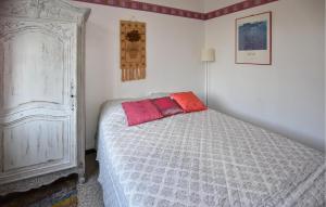 Maisons de vacances Amazing Home In Merindol : photos des chambres