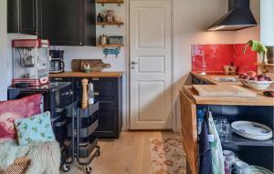 Nice Home In Härryda With Wifi