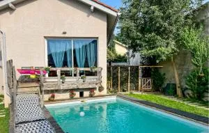 Gorgeous Home In Bourg Les Valence - 瓦朗斯堡