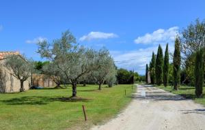 Maisons de vacances 4 Bedroom Awesome Home In Noves : photos des chambres