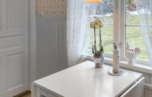 2 Bedroom Nice Home In Mariannelund