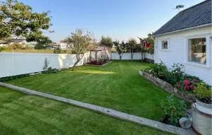 2 Bedroom Lovely Home In Borhaug - Borhaug