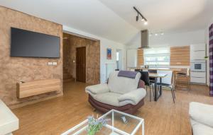 Beautiful Home In Cere