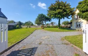 Maisons de vacances 3 Bedroom Beautiful Home In Pont-Aven : photos des chambres