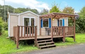 Lovely StaCaravan In Irrhausen - Clervaux