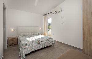 2 Bedroom Awesome Apartment In Barbat