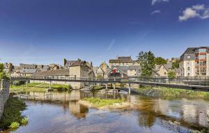 Maisons de vacances Cozy Home In Bourbriac : photos des chambres