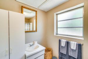 Pet-Friendly Fort McCoy Cabin with Fire Pit!