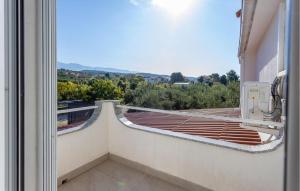 2 Bedroom Awesome Apartment In Barbat