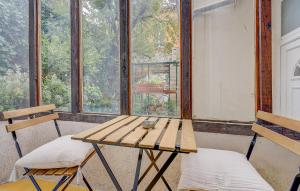 1 Bedroom Cozy Apartment In Gentilly