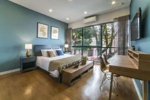 Granada Executive Suites - Versalles