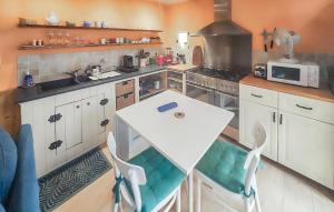 Maisons de vacances Amazing Home In Cessenon-Sur-Orb : photos des chambres