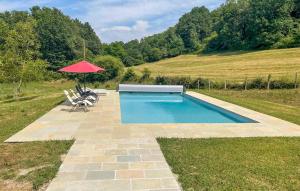 Maisons de vacances Beautiful Home In Oregue : photos des chambres