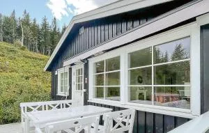 4 Bedroom Cozy Home In Bø I Telemark - Lona