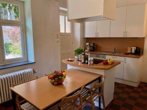 Le Clos des Tilleuls - Gîte de Charme avec Piscine au Cœur de la Nature