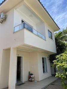 Casa com ótima localização na praia dos Ingleses