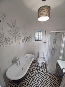 Villas Mas Saint Jeaume 10 personnes piscine : photos des chambres