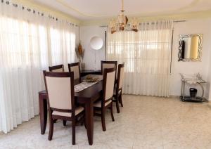 Residencial los Reyes casa Martinez