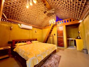 La Pahi Palace- Banquet and Resort