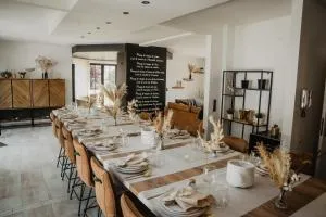 Le Pact - Gîte familial - Houx