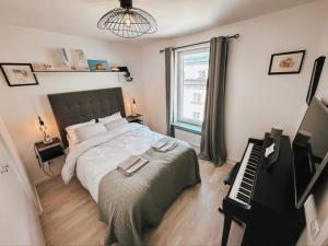 Modern, Centrally located Apartment!