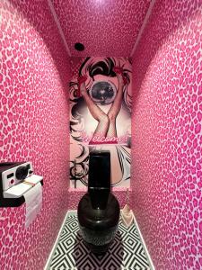 Maison 60 m2 Loveroom romantique avec jacuzzi privé à 10 min de Nancy et jardin privé