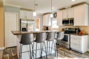 Legacy Ranch Home with Lake Access and Grill