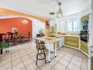 Villas La Provencale - Villa avec Piscine proche Nimes : photos des chambres