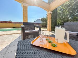 Villas La Provencale - Villa avec Piscine proche Nimes : photos des chambres